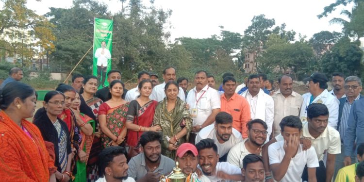 ତୃତୀୟ ଅଂଶୁମାନ ସ୍ମାରକୀ କ୍ରିକେଟ ଟୁର୍ଣ୍ଣାମେ