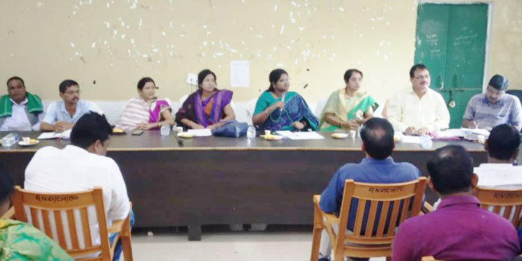 ରଣପୁର ବ୍ଲକରେ ହଟଗୋଳରେ ପଚାଂୟତ ସମିତି ବୈଠକ  ଅନୁଷ୍ଠିତ ହୋଇଯାଇଛି