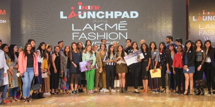 ଭୁବନେଶ୍ୱରର ସୌଭାଗ୍ୟ ଲକ୍ଷ୍ମୀ ରାଉତ ଇଣ୍ଟେରିୟର ଡିଜାଇନ ବର୍ଗରେ ଲାକ୍ମୀ ଫ୍ୟାଶନ ୱିକ୍କୁ ମନୋନୀତ