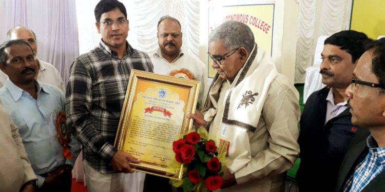 ଗାନ୍ଧୀଙ୍କର ଆଣ୍ଠୁ ଲୁଚୁ ନଥିବା ଧୋତି ଓଡ଼ିଶାର ଅବଦାନ – ଭୁବନେଶ୍ୱର