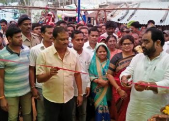 ବୁଢ଼ାମ୍ବ ଠାରୁ ବାଲିପଦର ଦୁଇଟି ରାସ୍ତାର ଓ ଗ୍ରାମପଞ୍ଚାୟତ ବଜାର ଗୃହକୁ ଉଦଘାଟନ କରିଛନ୍ତି – ମନ୍ତ୍ରୀ ଶ୍ରୀ ବିକ୍ରମ କେଶରୀ ଆରୁଖ