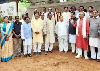 ଏକତା କଂଗ୍ରେସର ପୁଞ୍ଜି, ସମ୍ବିଧାନକୁ ସୁରକ୍ଷା ଦେବା କଂଗ୍ରେସର ପ୍ରଥମ କର୍ତବ୍ୟ ପ୍ରଦେଶ କଂଗ୍ରେସ ପକ୍ଷରୁ ମହାତ୍ମା ଗାନ୍ଧୀଙ୍କ ୭୨ତମ ମହାପ୍ରୟାଣ ଦିବସ ପାଳିତ