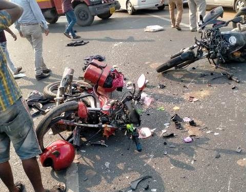 କଟକ ଚାନ୍ଦବାଲି ରାସ୍ତା ପାଲଟିଛି ମରଣଯନ୍ତା, ଦୁଇ ଗୁରୁତର ଜଣେ ମୃତ