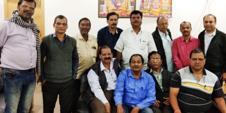 ବିପ୍ଲବୀ କବି ରବି ସିଂଙ୍କୁ ମରୋଣରତ୍ତର ପଦ୍ମଶ୍ରୀ ମିଳୁ – ଭୁବନେଶ୍ୱର