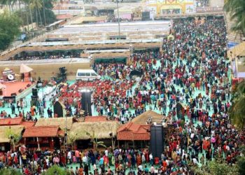 ଅଷ୍ଟମ ସଂଧ୍ୟାରେ ଆଦିବାସୀ ମେଳା ଜନ ସମୁଦ୍ରରେ ପରିଣତ ମେଳା ପରିସର ପାଲଟିଲା ସେଲ୍ଫି ଜୋନ୍‌