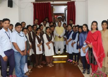 ବିଜୁ ପଟ୍ଟନାୟକ ପୋଷ୍ଟ ଗ୍ରାଜୁଏଟ୍‌ ଜର୍ଣ୍ଣାଲିଜିମ୍‌ ଆଣ୍ଡ ମାସ୍‌ କମୁ୍ୟନିକେସନ୍‌ କଲେଜ୍‌ର ଛାତ୍ରଛାତ୍ରୀଙ୍କ ବିଧାନସଭା ପରିଦର୍ଶନ