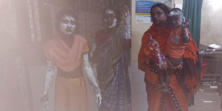 ଘରେ ନିଆଁ ଲଗାଇଦେଲା ଜ୍ୱାଇଁ,ଜଳିଗଲେ ସ୍ତ୍ରୀ, ଛୁଆ ଏବଂ ଶାଶୂ