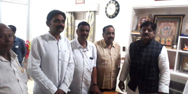 ଜଳଯୋଗାଣ ବିଭାଗ ୱାର୍କଚାର୍ଜମାନଙ୍କୁ ମିଳିଲା ସ୍ଥାୟୀ କର୍ମଚାରୀର ମାନ୍ୟତା