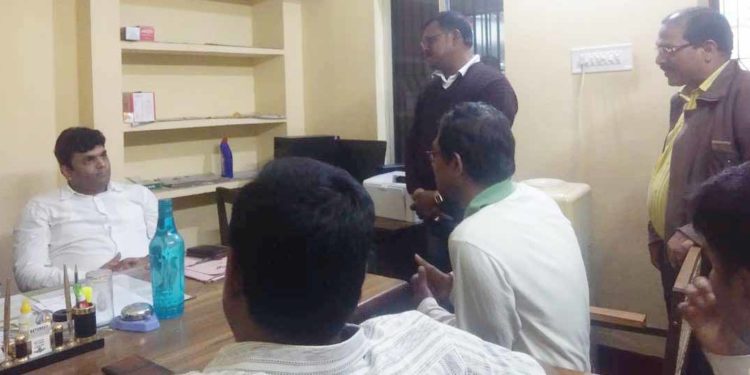 ଓ.ଏଲ୍‌.ଆଇ.ସି. ପରିଦର୍ଶନ କରିଥିଲେ ଉଠା ଜଳ ସେଚନ ନିଗମର ଅଧ୍ୟକ୍ଷ