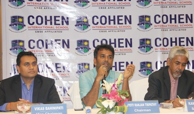 ପୂର୍ବତନ କ୍ରିକେଟ ତାରକା ପଦ୍ମଶ୍ରୀ ବୀରେନ୍ଦ୍ର ସେହ୍ୱାଗଙ୍କ ଦ୍ୱାରା କୋହେନ ଇଣ୍ଟରନ୍ୟାସନାଲ ସ୍କୁଲ ସ୍ପୋଟର୍ଟସ ଏରିନା ଫେବ୍ରୁଆରୀ ୧୮ରେ ଉନ୍ମୋଚିତ ହେବ ।