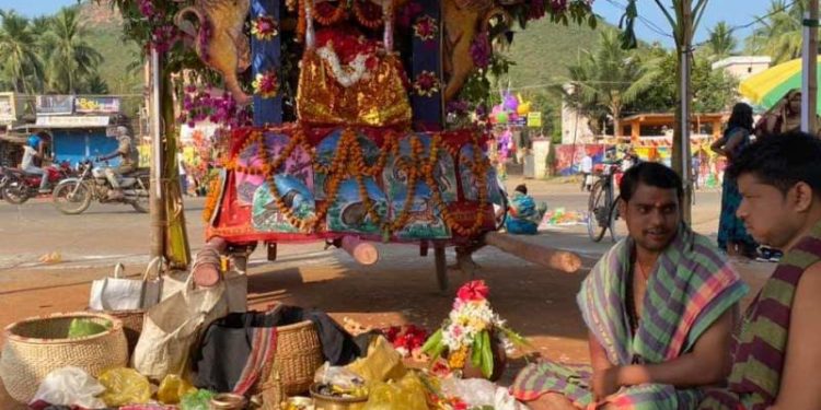 କରୋନା ଭୟ ରେ ରଣପୁର ପଂଚୁଦୋଳ ହୋଇଗଲା ଫିକା ଫିକା : ରଣପୁର ରେ ଲାଗିଲା କଡ଼ାକଡି ନିୟମ ।