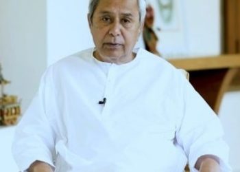 ନବୀନ ପଟ୍ଟନାୟକ : ପ୍ରତିପଞ୍ଚାୟତରେ ୧୦୦ ରୁ ୨୦୦ ପର୍ଯ୍ୟନ୍ତ ଗରିବ ଲୋକଙ୍କୁ ଦୈନିକ ରନ୍ଧାଖାଦ୍ୟ ଯୋଗାଇ ଦିଆଯିବ ବୋଲି ଘୋଷଣା କରିଛନ୍ତି ।