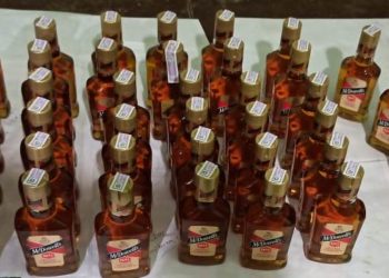 କରୋନା ପାଇଁ ପୋଲିସ ରାସ୍ତାରେ ହିରୋ କିନ୍ତୁ ଚୋରା ଦେଶୀ ବିଦେଶୀ ମଦ ଭାଟି ପାଇଁ ଜ଼ିରୋ