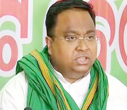 ଉଦାହରଣ ସୃଷ୍ଟି କଲେ ସସ୍ମିତ ପାତ୍ର : କରୋନା ପାଈଁ୨ କୋଟି ୪ ଲକ୍ଷ ପ୍ରଦାନ କଲେ