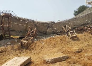 ବଲାଙ୍ଗୀରର ପାଟଣାଗଡ଼ ଠାରେ : ବ୍ରିଜ ଭୁଶୁଡି ୨ ଜଣ ଶ୍ରମିକଙ୍କର ମୃତ୍ୟୁ ଘଟିଛି  ।