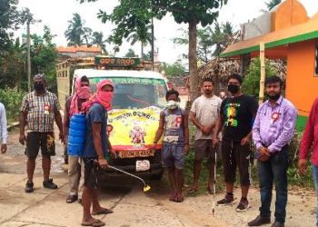 ପଂଚମୁଖି ହନୁମାନ କମିଟ ପକ୍ଷରୁ ଗାଁ ପରିସରକୁ ସାନିଟାଇଜ କରାଗଲା