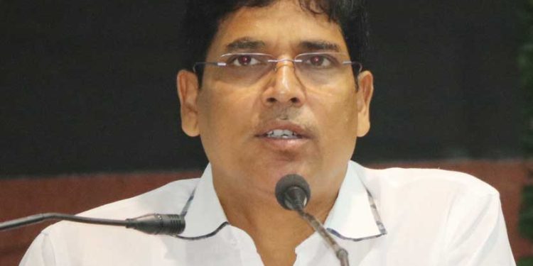 ଅମ୍ପନର ପ୍ରଭାବରେ ୪ ଜିଲ୍ଲା – ପ୍ରଭାବିତ ଚାଷୀ ମାନଙ୍କ କ୍ଷତି ଭରଣା ପାଈଁ କୃଷି ବିଭାଗ ତତ୍ପର ।