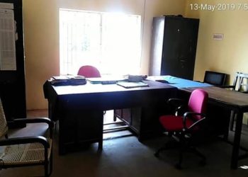 ସରକାରୀ ନିର୍ଦ୍ଦେଶକୁ  ଫୁ.. .. ସକାଳୁଆ ଅଫିସ ପାଲଟିଛି ପ୍ରହସନ