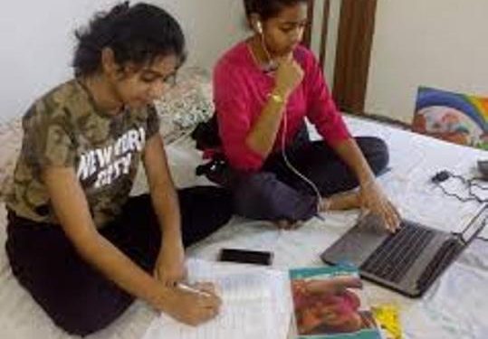 ଗ୍ରାମାଂଚଳରେ ଅନ୍‌ଲାଇନ ପାଠପଢାରୁ ବଂଚିତ ହେଉଛନ୍ତି ଶିକ୍ଷାର୍ଥୀ – ହିଞ୍ଜିଳିକାଟୁ