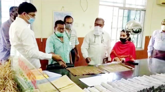 ମନ୍ତ୍ରୀ ଡ଼ ଅରୁଣ ସାହୁ ଓଡିଶା ରାଜ୍ୟ ବିହନ ନିଗମର : ଚନ୍ଦକା ବିହନ ପ୍ରକ୍ରିୟାକରଣ ପ୍ଲାଣ୍ଟ ପରିଦର୍ଶନ