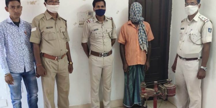 ରଣପୁର ରେ ଦେଶୀ ବନ୍ଧୁକ କାରଖାନା ଠାବ, ଜଣେ ଗିରଫ ୩ ଦେଶୀ ବନ୍ଧୁକ ସହ ଯନ୍ତ୍ରାଂଶ ଜବତ – ରଣପୁର