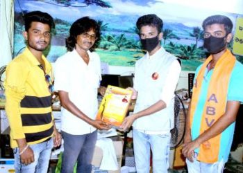 ଅଖିଳ ଭାରତୀୟ ବିଦ୍ୟାର୍ଥୀ ପରିଷଦ ନୟାଗଡ ନଗର ଉଚିତ ମୂଲ୍ୟାଙ୍କନ କଲେ କରୋନା ଯୋଦ୍ଧାଙ୍କ ମୂଲ୍ୟ