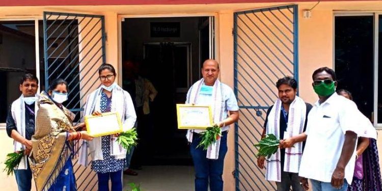 କରୋନା ଯୋଦ୍ଧା ଭାବେ ଡାକ୍ତରଙ୍କୁ ସମ୍ବର୍ଦ୍ଧିତ କଲେ ତୁଳତୀ ସରପଞ୍ଚ – ଦୀପ୍ତିମୟୀ