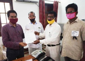 ଅଲ ଇଣ୍ଡିଆ ଗାର୍ଡ କାଉନସିଲ ଇଷ୍ଟକୋଷ୍ଟ ରେଲୱେ ଖୋର୍ଧାରୋଡ଼ ଡିଭିଜନ ପକ୍ଷରୁ ଦିନିକିଆ କଳାଦିବସ ପାଳିତ ହୋଇଯାଇଛି .