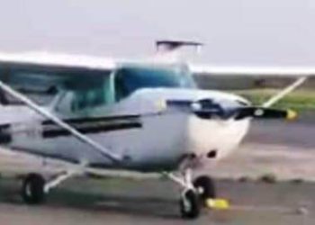 କଙ୍କଡ଼ାହାଡ଼ରେ ଆଜି ଏକ ଟ୍ରେନିଂ ବିମାନ ଦୁର୍ଘଟଣାଗ୍ରସ୍ତ ହୋଇଛି ; ଜଣେ ମହିଳା ଓ ଜଣେ ପୁରୁଷ ପାଇଲଟ୍‌ଙ୍କ ମୃତ୍ୟୁ ହୋଇଛି ।