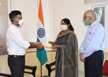 ଓଡିଶାରେ କୋଭିଡ-୧୯ ବିପର୍ଯ୍ୟୟ କାଳରେ CMRFକୁ ୨ କୋଟି ୫୦ଲକ୍ଷ ଟଙ୍କା  ଦେଲେ – ବିଶିଷ୍ଟ ଗାଳ୍ପିକା ସୁସ୍ମିତା ବାଗଚି