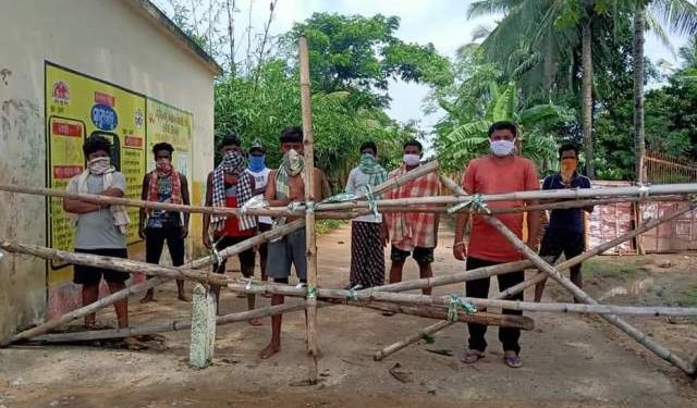 ବାଉଁଶ ବାଡ଼ ପାଇଁ ସରପଞ୍ଚଙ୍କୁ ଧମକ