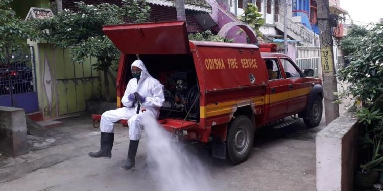 ସହର ଓ ଗାଁ ଗାଁରେ ଚାଲିଛି ବିଶୋଧକ ସିଞ୍ଚନ