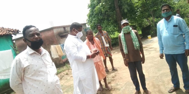 ଶୋକ ସନ୍ତପ୍ତ ପରିବାର ବର୍ଗଙ୍କୁ ସମବେଦନା ଜଣାଇଲେ ମାନ୍ୟବର ସାଂସଦ ଓ ବିଧାୟକ