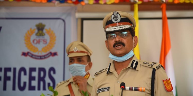 କେନ୍ଦେରାଧିକାରୀ ପ୍ରଶିକ୍ଷାର୍ଥୀଙ୍କ ସମାବର୍ତ୍ତନ ଉତ୍ସବରେ ଯୋଗଦେଲେ ଅଗ୍ନିଶମ ମହାନିର୍ଦେଶକ – ସତ୍ୟଜିତ ମହାନ୍ତି