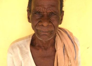 କୋରାଇ ବ୍ଲକ ସରକାରୀ ଯୋଜନା କାହା ପାଇଁ ନିରାଶ୍ରୟ ବୃଦ୍ଧ ଦ୍ୱୟଙ୍କୁ ମିଳୁନି ଯୋଗାଣ ସାମଗ୍ରୀ ; ଅର୍ଦ୍ଧାହାରରେ ବିତୁଛି ଜୀବନ ! ତୁରନ୍ତ ରାସନ ସାମଗ୍ରୀ ଯୋଗାଇ ଦେବାକୁ ଦାବି