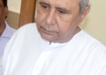 ମୁଖ୍ୟମନ୍ତ୍ରୀ ଶ୍ରୀ ନବୀନ ପଟ୍ଟନାୟକ ଆଜି ଭିଡିଓ କନ୍‌ଫରେନ୍‌ସିଂ ଜରିଆରେ ଗଞ୍ଜାମ ଜିଲ୍ଲାର କୋଭିଡ ପରିସ୍ଥିତି ସମ୍ପର୍କରେ ସମୀକ୍ଷା କରି ରଣନୀତିକୁ ସୁଦୃଢ କରିବା ପାଇଁ କେତେକ ଗୁରୁତ୍ବପୂର୍ଣ୍ଣ ଘୋଷଣା କରିଛନ୍ତି ।