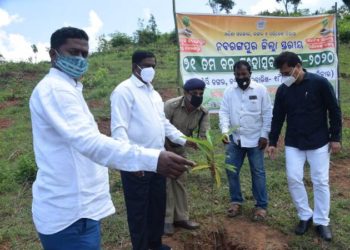 ରାଜ୍ୟ ଯୋଜନା ବୋର୍ଡ ଉପାଧ୍ୟକ୍ଷଙ୍କ ଦ୍ୱାରା ୨୦୦ ଶଯ୍ୟା ବିଶିଷ୍ଟ  ପରିବର୍ଦ୍ଧିତ ଜିଲ୍ଲା ମୁଖ୍ୟ ଚିକିତ୍ସାଳୟରେ ଭୂମି ପୂଜନ – ନବରଙ୍ଗ ପୁର
