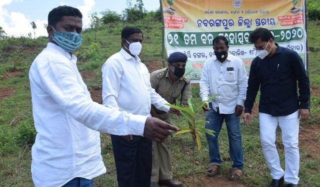 ରାଜ୍ୟ ଯୋଜନା ବୋର୍ଡ ଉପାଧ୍ୟକ୍ଷଙ୍କ ଦ୍ୱାରା ୨୦୦ ଶଯ୍ୟା ବିଶିଷ୍ଟ  ପରିବର୍ଦ୍ଧିତ ଜିଲ୍ଲା ମୁଖ୍ୟ ଚିକିତ୍ସାଳୟରେ ଭୂମି ପୂଜନ – ନବରଙ୍ଗ ପୁର