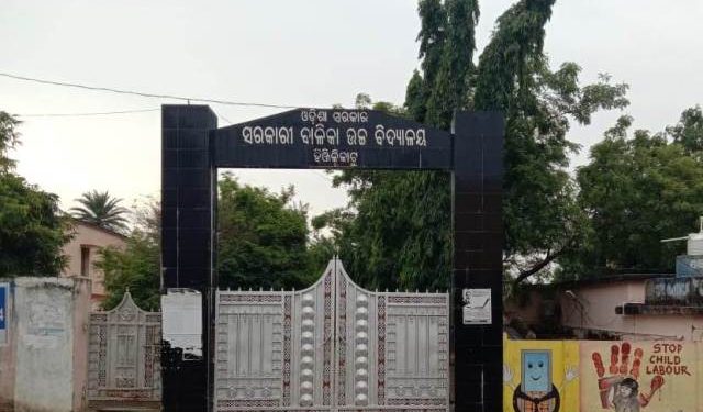 ଅବ୍ୟବସ୍ଥା ଅଭିଯୋଗ କରି ପ୍ରବାସୀଙ୍କ ଭିଡ଼ିଓ ଭାଇରାଲ