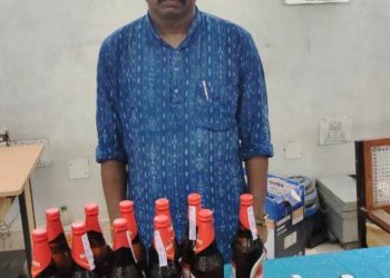 ୧୪ ଲିଟର ମଦ ସହିତ ଜଣେ ଗିରଫ – ମାଳି ସାହି ରାମଚଣ୍ଡୀ ହୋଟେଲ କୁ ସିଲ