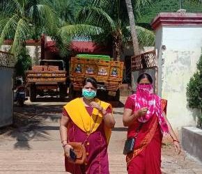 ୧୪ ଘଣ୍ଟା ପରେ ଅଙ୍ଗନବାଡି କର୍ମୀ ଙ୍କ ବିବାଦ ରେ ପୂର୍ଣ୍ଣଛେଦ ପକାଇଲେ ବିଧାୟକ  । । – ରଣପୁର