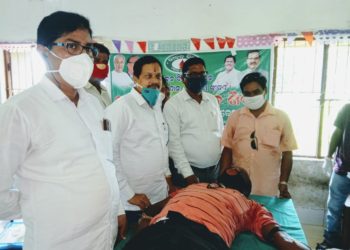 ମାଳିସାହି ପଞ୍ଚାୟତ ରେ ଆୟୋଜିତ ରକ୍ତଦାନ ଶିବିରକୁ ଉଦ୍ଘାଟନ କଲେ ଦଶପଲ୍ଲା ବିଧାୟକ : ରକ୍ତଦାନ ଶିବିର ରେ ୨୬ ୟୁନିଟ୍ ରକ୍ତ ସଂଗ୍ରହ