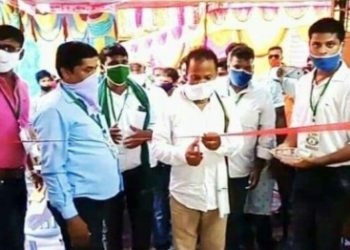 ଓଡ଼ିଶା ମୋ ପରିବାର – ଜୀବନ  ବିନ୍ଦୁ ରକ୍ତଦାନ ଶିବିରରେ  ଏକ୍ସ ଏମପି   ତଥା ବାଲେଶ୍ୱର ଜିଲ୍ଲା  ବିଜେଡ଼ି  ସଭାପତି ଇଂ  ରବୀନ୍ଦ୍ର ଜେନା  ଯୋଗଦାନ