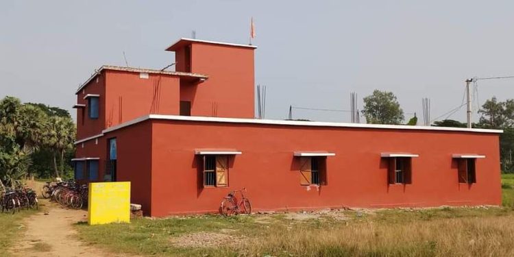 ତ୍ରିନାଥପୁର ମୀରା ଦେବୀ ସଂସ୍କୃତ ମହାବିଦ୍ୟାଳୟରେ ଛାତ୍ର ଛାତ୍ରୀ ଙ୍କ ଠାରୁ ବେମାନୁସିକ ଫି ଆଦାୟ ଭୃକ୍ଷେପ କରୁନାହାନ୍ତି ବିଧାୟକ