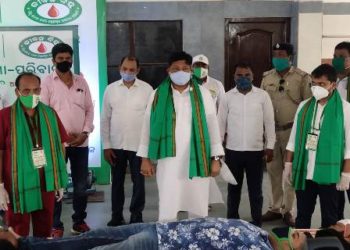 ମୁଖ୍ୟମନ୍ତ୍ରୀଙ୍କ ଆହ୍ୱାନ ” ପ୍ରତିଟି ଜୀବନ ମୂଲ୍ୟବାନ” ଏହି ପରିପ୍ରେକ୍ଷୀରେ “ଜୀବନ ବିନ୍ଦୁ  ଓ  ଓଡ଼ିଶା – ମୋ ପରିବାର”