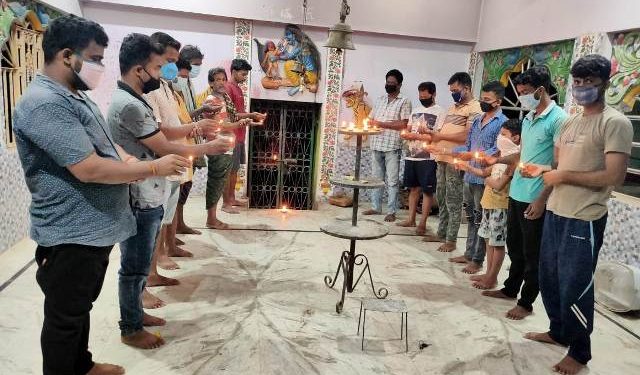 ଚଣ୍ଡୀବସ୍ଥ ଗ୍ରାମପଞ୍ଚାୟତ ତରଫରୁ ଅରୁଣଙ୍କ ଆରୋଗ୍ୟ କାମନାରେ ଦୀପଦାନ