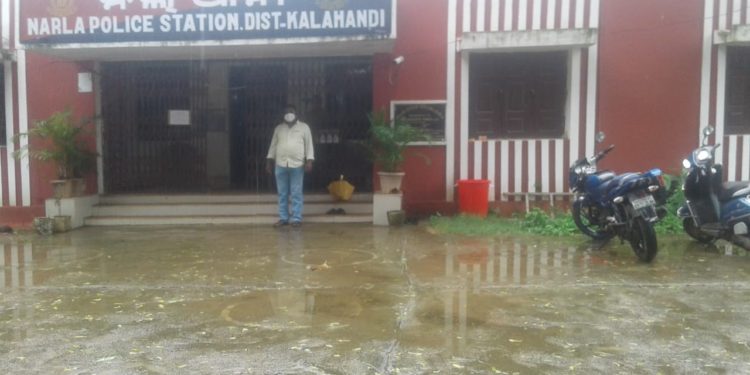 ଜୁଆ ଆଡ୍ଡା ଉପରେ ଚଢ଼ଉ ; ୬ ଜୁଆଡି ଗିରଫ ୨ ଫେରାର – କଳାହାଣ୍ଡି