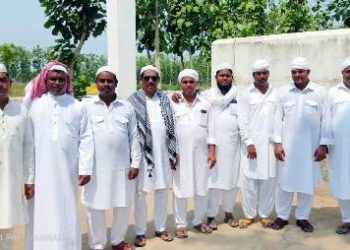 ସିନ୍ଦୁରିଆ ଗ୍ରାମ ପଞ୍ଚାୟତ ର ମୁସଲମାନ ଭାଇ ମାନେ ; କୃଷି ମନ୍ତ୍ରୀ ଙ୍କ ଆସୁ ଆରୋଗ୍ୟ ପାଈଁ ଦୁଆ ମାଗିଛନ୍ତି