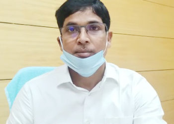 ଡ଼. ଅରୁଣ କୁମାର ସାହୁ କରୋନା ଆକ୍ରାନ୍ତ ପରିପ୍ରେକ୍ଷୀରେ ଆରୋଗ୍ୟ କାମନା କରି ସମୂହ ଦୀପଦାନ