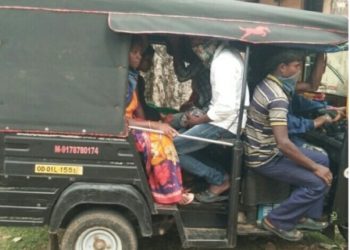 କୋଭିଡ ନିୟମକୁ ଖୋଲାଖୋଲି ଉଲଂଘନ – ବାଲେଶ୍ୱର